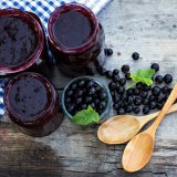 Петминутно сладко от касис (прости рецепти за гъсто сладко за зимата)